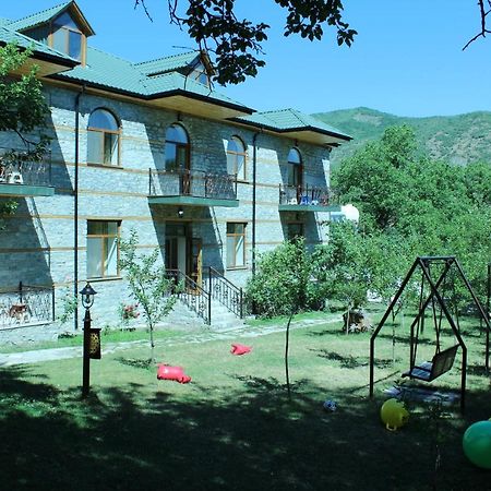 Evim Otel Lahic Buitenkant foto